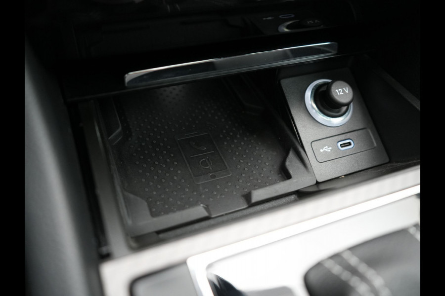 Škoda Superb Combi 1.4 TSI iV Sportline Business Plug In Hybrid 218pk PHEV | Panodak | Trekhaak af Fabriek | Alcantara Sportstoelen Memory | Adaptive Cruise | Crystal LED | Sfeerverlichting | Virtual | Navigatie | Apple Carplay | Stoelverwarming | DAB |