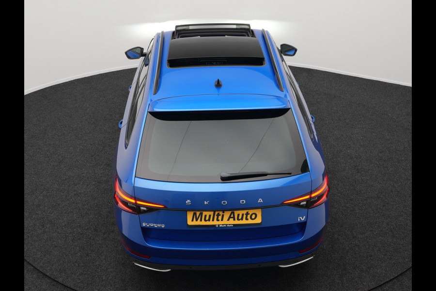 Škoda Superb Combi 1.4 TSI iV Sportline Business Plug In Hybrid 218pk PHEV | Panodak | Trekhaak af Fabriek | Alcantara Sportstoelen Memory | Adaptive Cruise | Crystal LED | Sfeerverlichting | Virtual | Navigatie | Apple Carplay | Stoelverwarming | DAB |