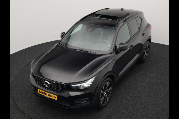 Volvo XC40 T5 Recharge R-Design Plug In Hybrid 261pk Dealer O.H. PHEV | Panodak | Alcantara Sportstoelen Memory | Adaptive Cruise | Harman Kardon | Pilot Assist | 360 Camera | Navigatie | L.M. 20" | Apple Carplay | DAB |