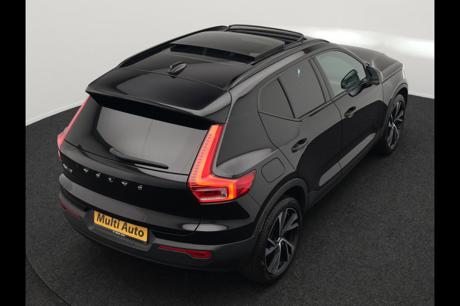 Volvo XC40 T5 Recharge R-Design Plug In Hybrid 261pk Dealer O.H. PHEV | Panodak | Alcantara Sportstoelen Memory | Adaptive Cruise | Harman Kardon | Pilot Assist | 360 Camera | Navigatie | L.M. 20" | Apple Carplay | DAB |