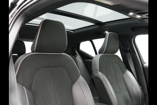 Volvo XC40 T5 Recharge R-Design Plug In Hybrid 261pk Dealer O.H. PHEV | Panodak | Alcantara Sportstoelen Memory | Adaptive Cruise | Harman Kardon | Pilot Assist | 360 Camera | Navigatie | L.M. 20" | Apple Carplay | DAB |
