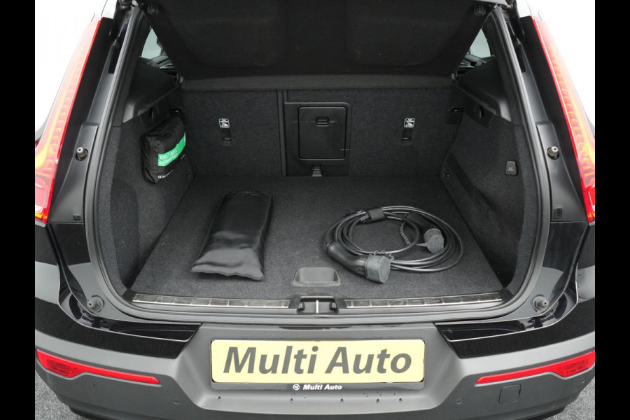 Volvo XC40 T5 Recharge R-Design Plug In Hybrid 261pk Dealer O.H. PHEV | Panodak | Alcantara Sportstoelen Memory | Adaptive Cruise | Harman Kardon | Pilot Assist | 360 Camera | Navigatie | L.M. 20" | Apple Carplay | DAB |