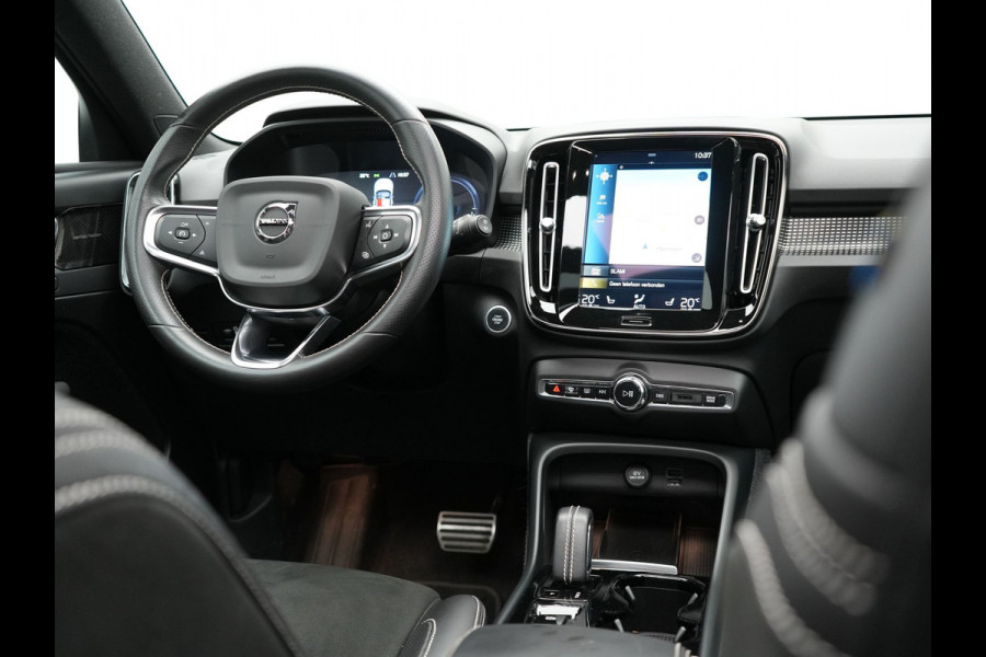 Volvo XC40 T5 Recharge R-Design Plug In Hybrid 261pk Dealer O.H. PHEV | Panodak | Alcantara Sportstoelen Memory | Adaptive Cruise | Harman Kardon | Pilot Assist | 360 Camera | Navigatie | L.M. 20" | Apple Carplay | DAB |