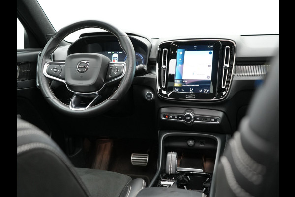 Volvo XC40 T5 Recharge R-Design Plug In Hybrid 261pk Dealer O.H. PHEV | Panodak | Alcantara Sportstoelen Memory | Adaptive Cruise | Harman Kardon | Pilot Assist | 360 Camera | Navigatie | L.M. 20" | Apple Carplay | DAB |