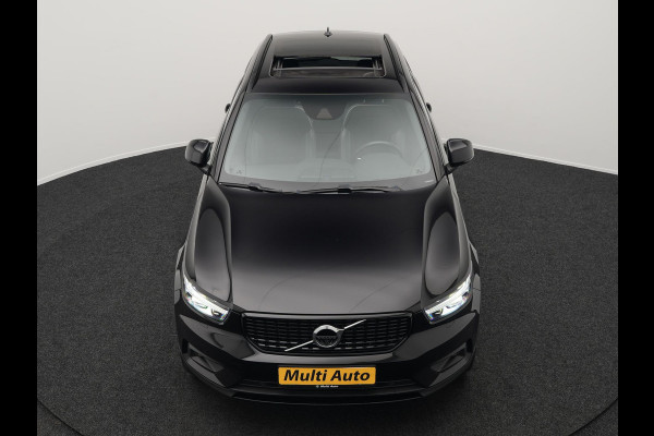 Volvo XC40 T5 Recharge R-Design Plug In Hybrid 261pk Dealer O.H. PHEV | Panodak | Alcantara Sportstoelen Memory | Adaptive Cruise | Harman Kardon | Pilot Assist | 360 Camera | Navigatie | L.M. 20" | Apple Carplay | DAB |