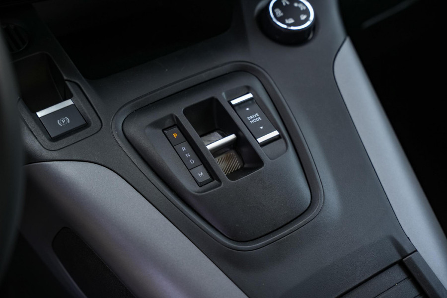 Toyota PROACE CITY Geel Kenteken 5 Persoons Automaat Navi