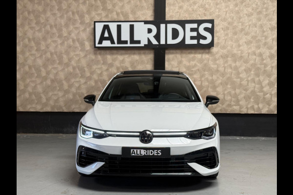 Volkswagen Golf 2.0 TSI R 4Motion | Pano | BTW | Akra | Leer | stoel verkoeling | ACC | IQ Light