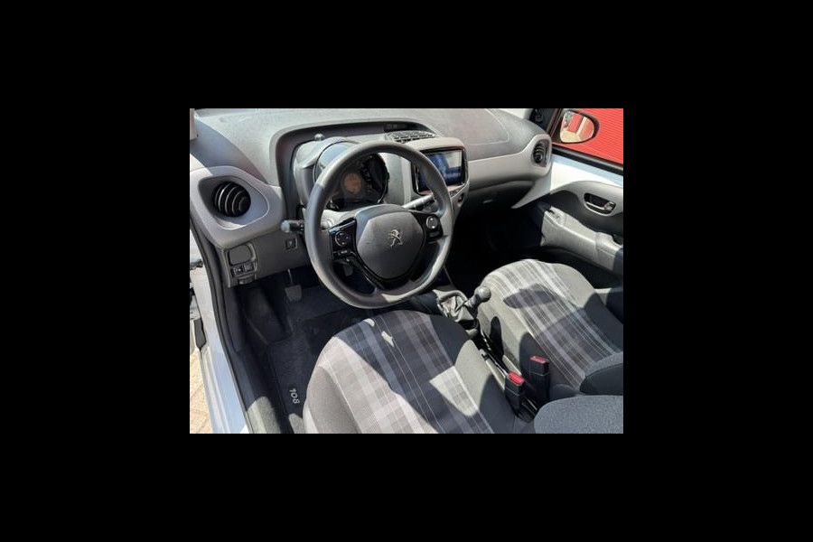 Peugeot 108 1.0 e-VTi Camera, Airconditioning, Apple CarPlay, Navigatie, Bluetooth, 1e eigenaar en Boekjes aanwezig