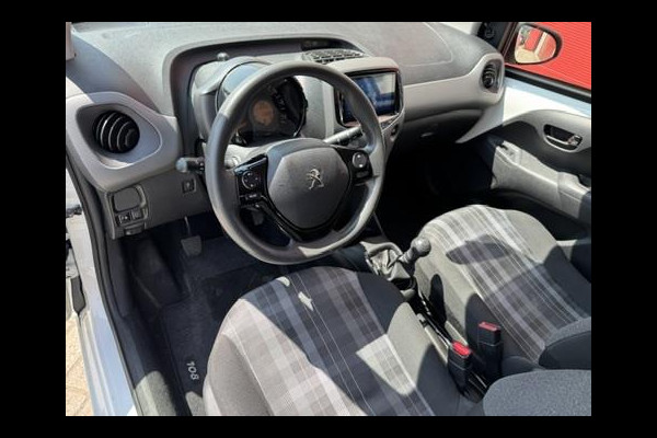 Peugeot 108 1.0 e-VTi Camera, Airconditioning, Apple CarPlay, Navigatie, Bluetooth, 1e eigenaar en Boekjes aanwezig