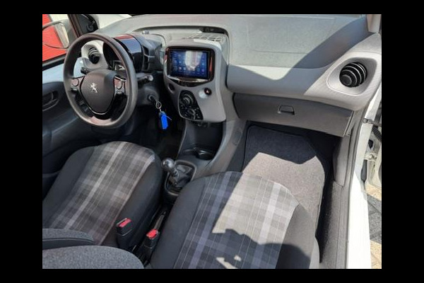 Peugeot 108 1.0 e-VTi Camera, Airconditioning, Apple CarPlay, Navigatie, Bluetooth, 1e eigenaar en Boekjes aanwezig