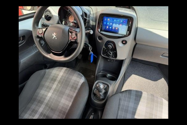 Peugeot 108 1.0 e-VTi Camera, Airconditioning, Apple CarPlay, Navigatie, Bluetooth, 1e eigenaar en Boekjes aanwezig