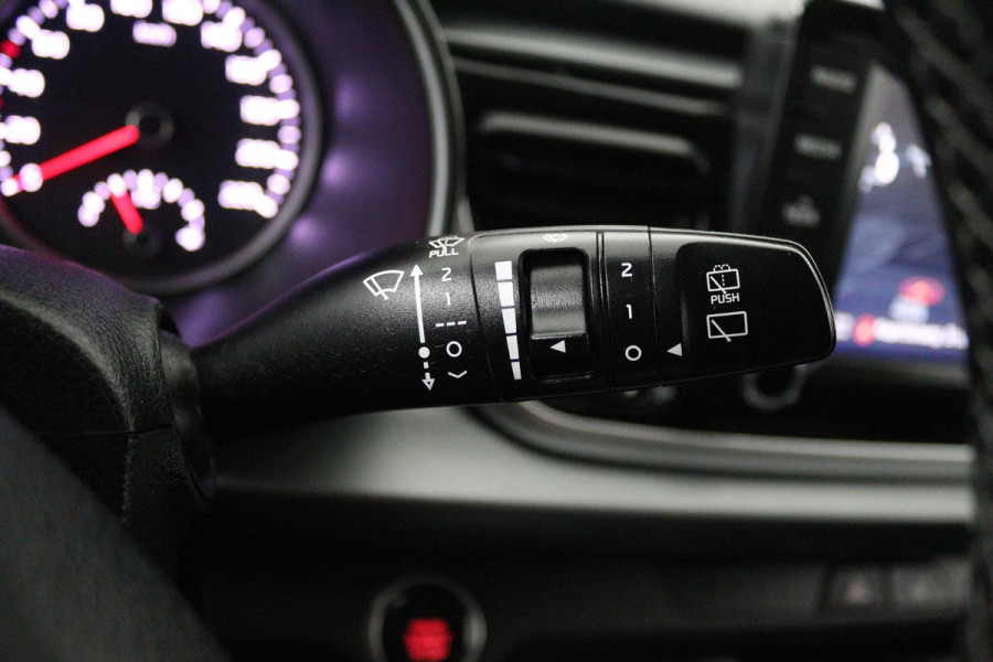 Kia Rio 1.0 TGDI DynamicLine (ACHTERUITRIJCAMERA, NAVIGATIE, BLUETOOTH, CRUISE CONTROL, LANE-ASSIST, PARKEERSENSOREN)