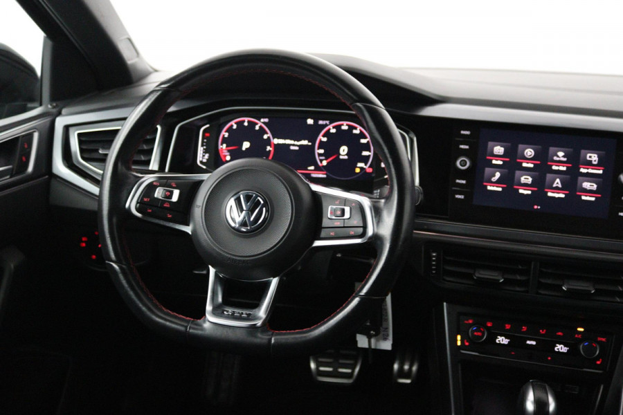 Volkswagen Polo 2.0 TSI GTI (STOELVERWARMING, NAVIGATIE, AUTOMAAT, CRUISE ADAPTIEF, PARKEERSENSOREN, NL-AUTO)