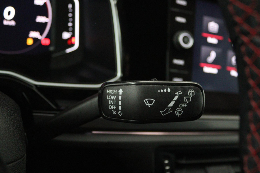 Volkswagen Polo 2.0 TSI GTI (STOELVERWARMING, NAVIGATIE, AUTOMAAT, CRUISE ADAPTIEF, PARKEERSENSOREN, NL-AUTO)
