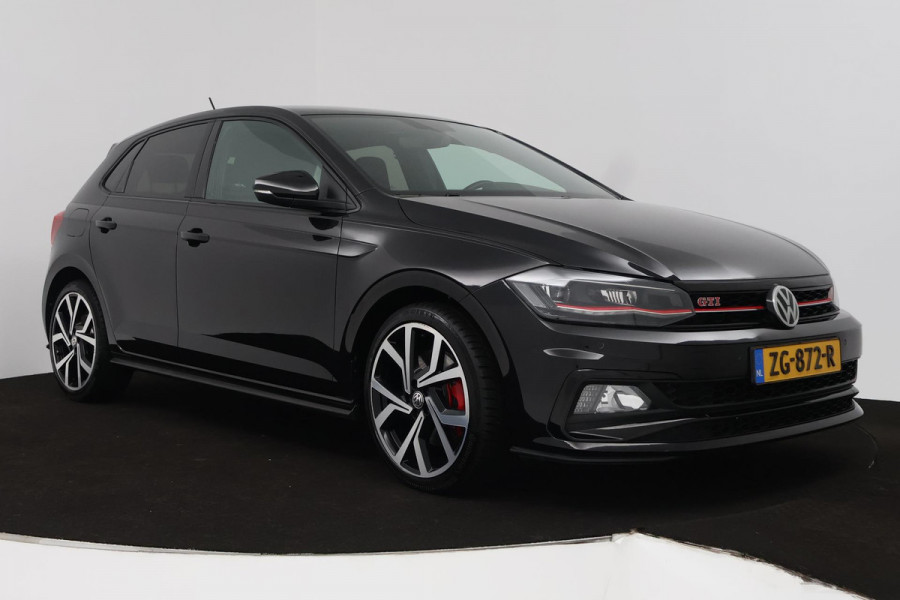 Volkswagen Polo 2.0 TSI GTI (STOELVERWARMING, NAVIGATIE, AUTOMAAT, CRUISE ADAPTIEF, PARKEERSENSOREN, NL-AUTO)
