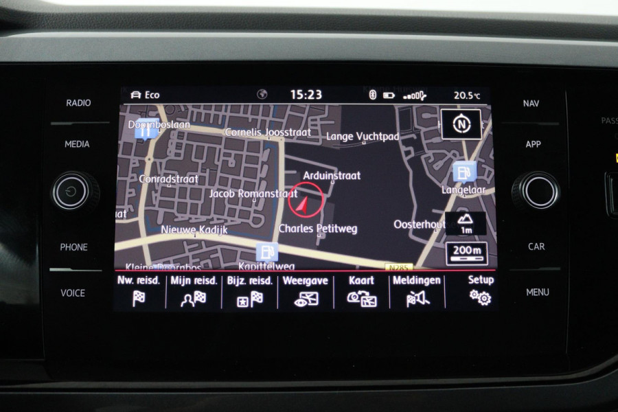 Volkswagen Polo 2.0 TSI GTI (STOELVERWARMING, NAVIGATIE, AUTOMAAT, CRUISE ADAPTIEF, PARKEERSENSOREN, NL-AUTO)
