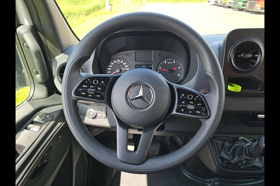 Mercedes-Benz Sprinter 317 1.9 CDI L3H2 RWD Maxi Navi 360 Gr.- Camera Airco PDC Cruise Control Euro6 170 PK!