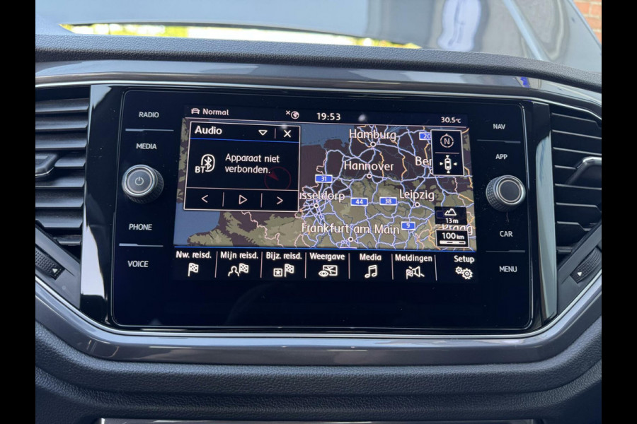 Volkswagen T-Roc 1.5 TSI 150pk 3 x R-Line DSG ACC Camera LaneAsist CarPlay Sportmodus