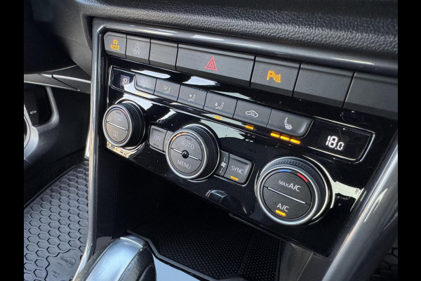 Volkswagen T-Roc 1.5 TSI 150pk 3 x R-Line DSG ACC Camera LaneAsist CarPlay Sportmodus