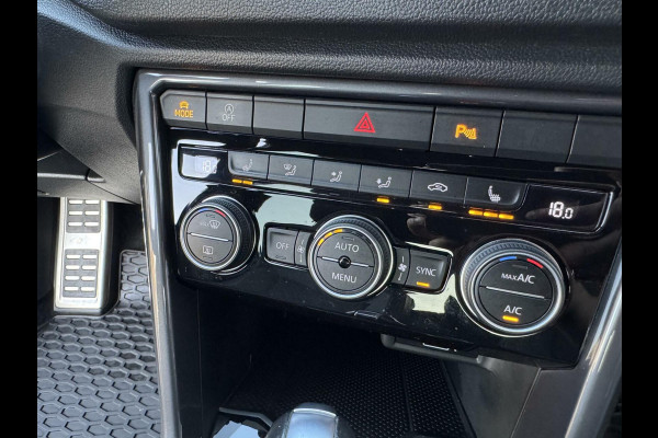 Volkswagen T-Roc 1.5 TSI 150pk 3 x R-Line DSG ACC Camera LaneAsist CarPlay Sportmodus