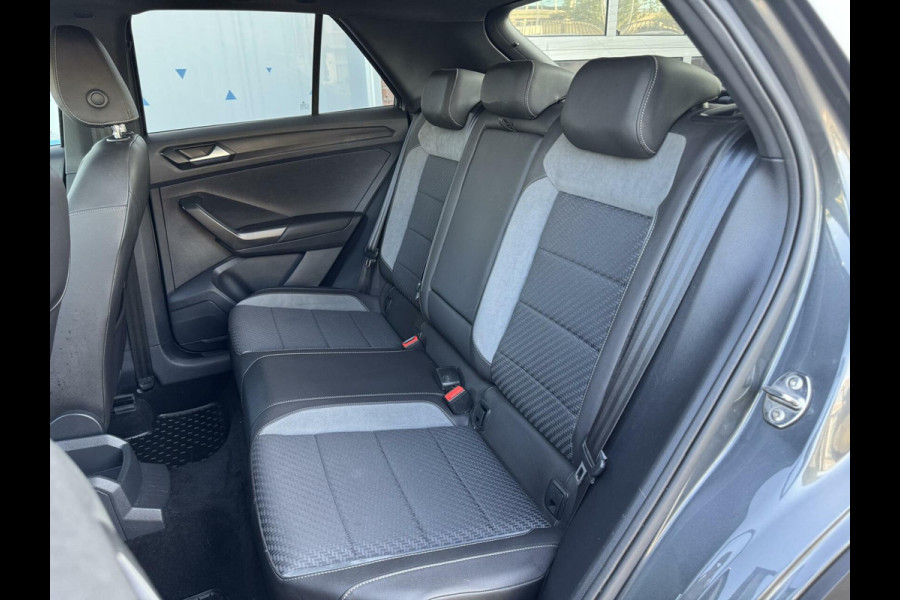 Volkswagen T-Roc 1.5 TSI 150pk 3 x R-Line DSG ACC Camera LaneAsist CarPlay Sportmodus