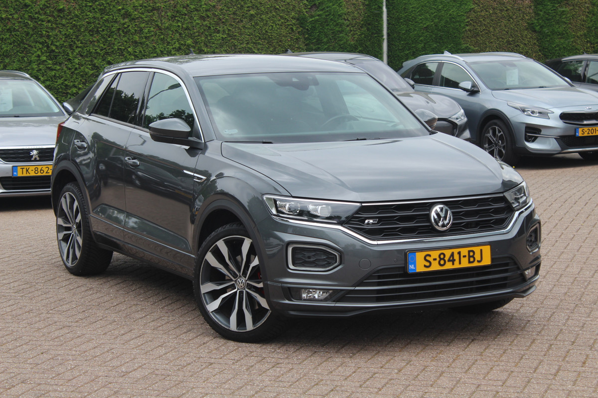 Volkswagen T-Roc 1.5 TSI Sport Business 3x R-Line / Camera / Virtual Cockpit / Navigatie / 19'' / Keyless / Stoelverwarming / ACC Volkswagen T-Roc 1.5 TSI Sport Business 3x R-Line / Camera / Virtual Cockpit / Navigatie / 19'' / Keyless / Stoelverwarming / ACC