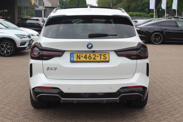 BMW iX3 High Executive 80 kWh / Panoramadak / 360Camera / Head-up / 20'' / Leder / Harman Kardon / Sfeerverlichting / Dodehoek / DAB / Stoelverwarming / ACC