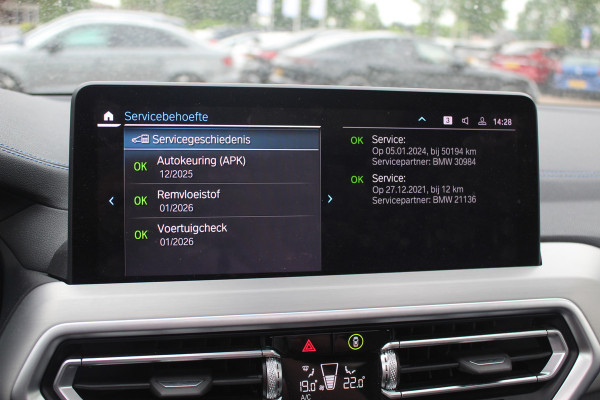 BMW iX3 High Executive 80 kWh / Panoramadak / 360Camera / Head-up / 20'' / Leder / Harman Kardon / Sfeerverlichting / Dodehoek / DAB / Stoelverwarming / ACC