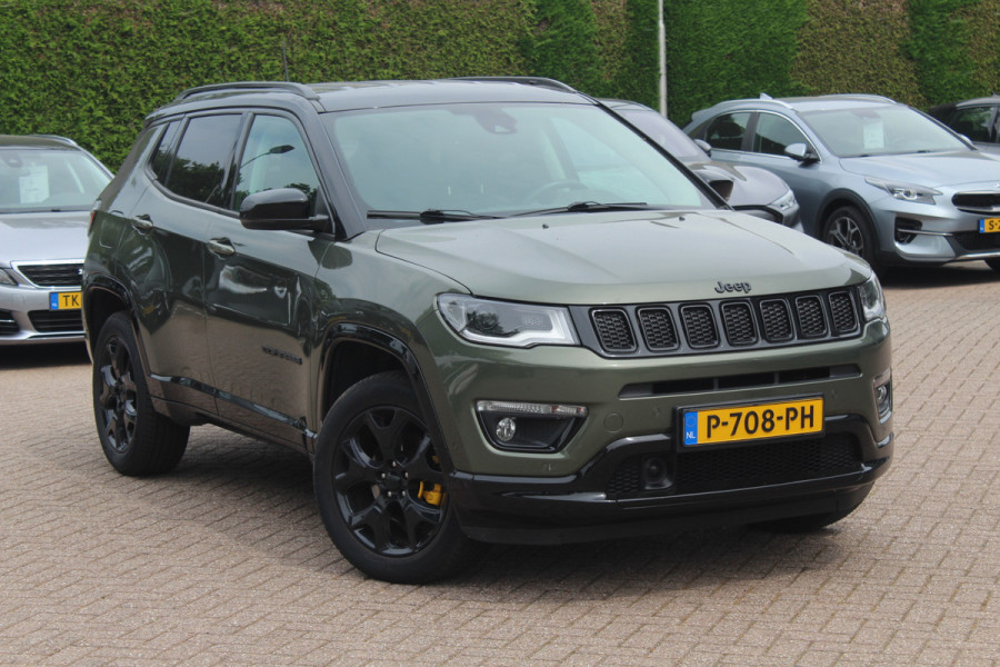 Jeep Compass 1.4 MultiAir Limited 4x4 / Trekhaak / Camera / Half leder / Navigatie / Keyless / 17'' / Stuurverwarming / DAB / Stoelverwarming / Cruise Control