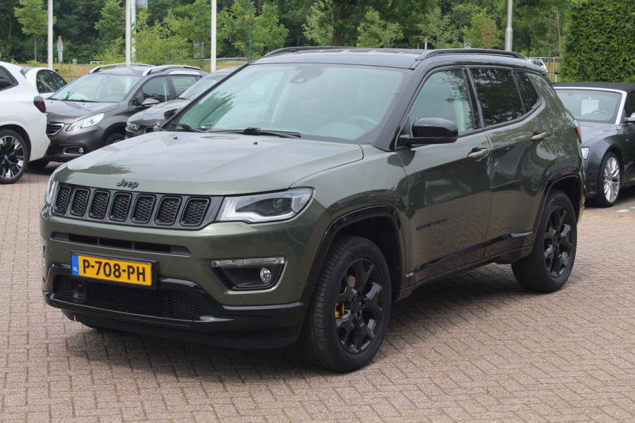 Jeep Compass 1.4 MultiAir Limited 4x4 / Trekhaak / Camera / Half leder / Navigatie / Keyless / 17'' / Stuurverwarming / DAB / Stoelverwarming / Cruise Control