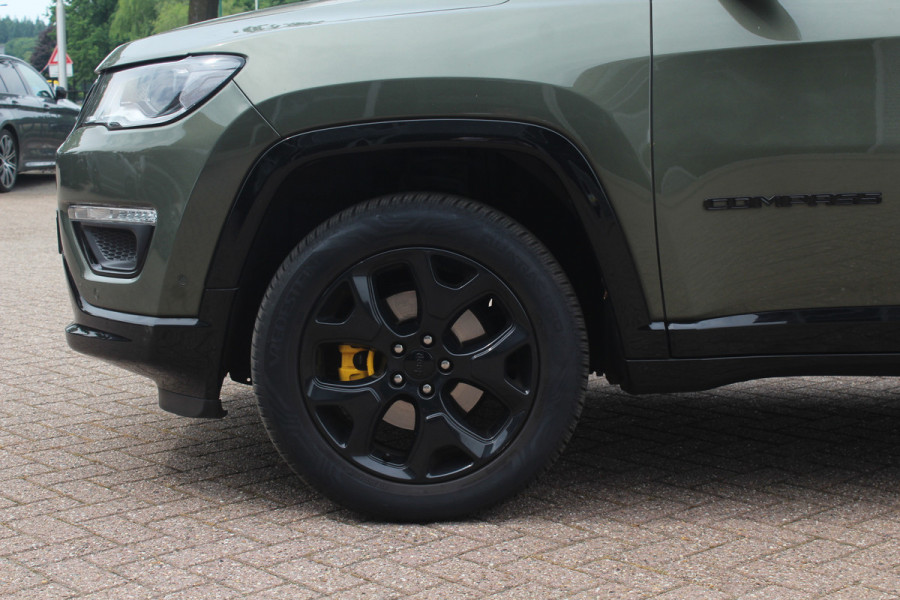 Jeep Compass 1.4 MultiAir Limited 4x4 / Trekhaak / Camera / Half leder / Navigatie / Keyless / 17'' / Stuurverwarming / DAB / Stoelverwarming / Cruise Control