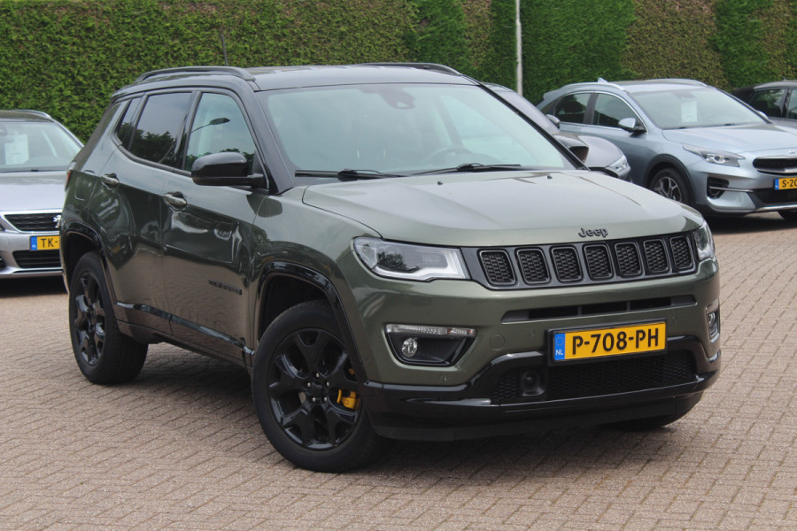 Jeep Compass 1.4 MultiAir Limited 4x4 / Trekhaak / Camera / Half leder / Navigatie / Keyless / 17'' / Stuurverwarming / DAB / Stoelverwarming / Cruise Control