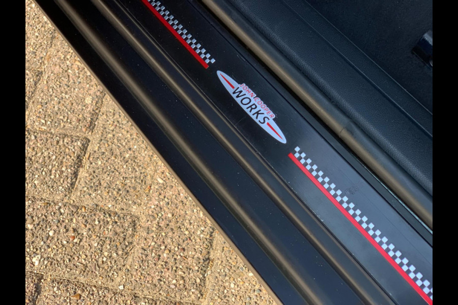 MINI Clubman 2.0 JCW ALL4 Chili |AUT|PANO|HK|20''|FULL OPTION|