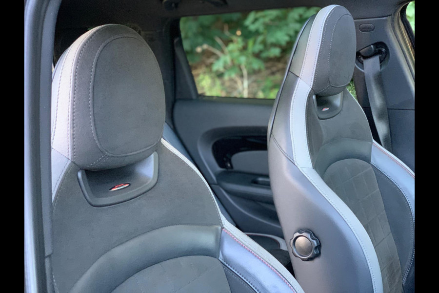 MINI Clubman 2.0 JCW ALL4 Chili |AUT|PANO|HK|20''|FULL OPTION|