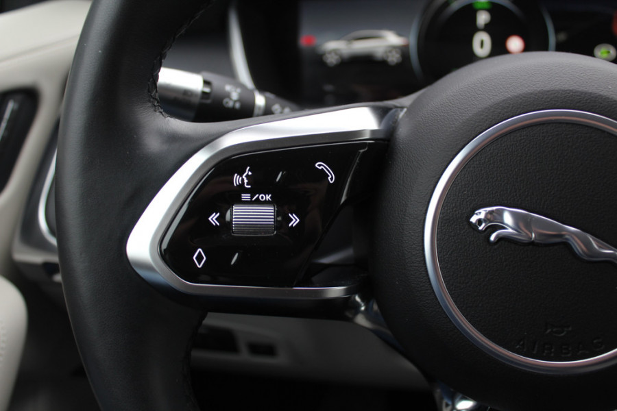 Jaguar I-PACE EV400 First Edition 90 kWh / Full option / Panoramadak / 360Camera / Head-up / Luchtvering / Leder / Meridian / Stuurverwarming