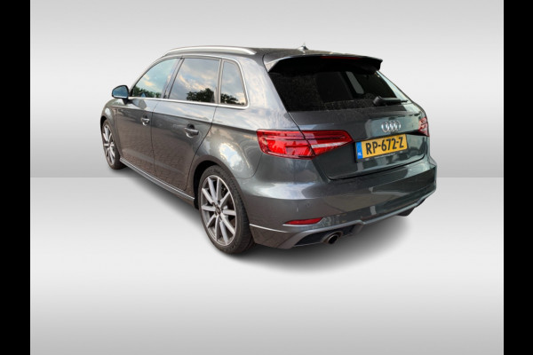 Audi A3 Sportback 1.0 TFSI Sport S Line Edition / Navigatie / Parkeerhulp achter / 18'' / Sportstoelen + half leder / Cruise Control