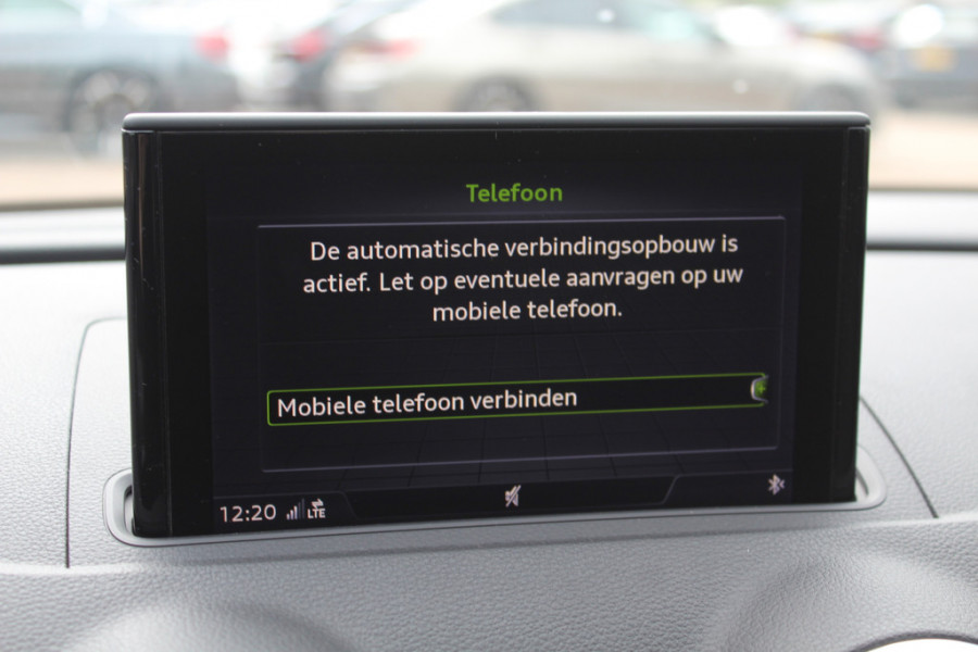 Audi A3 Sportback 1.0 TFSI Sport S Line Edition / Navigatie / Parkeerhulp achter / 18'' / Sportstoelen + half leder / Cruise Control