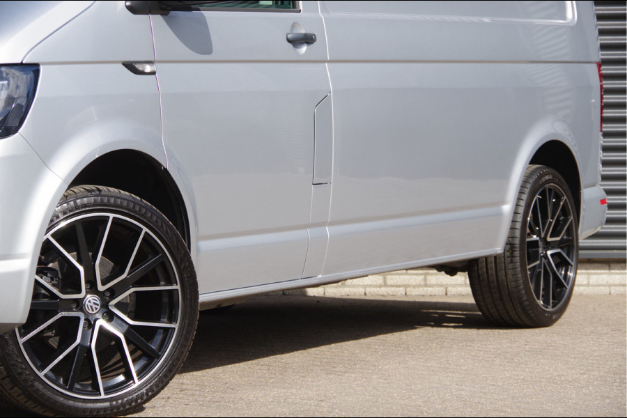 Volkswagen Transporter 2.0 TDI L2 150PK, AIRCO, CRUISE, NAVI, PARKEERSENSOREN, STOELVERWARMING DUBBELE CABINE LEVERBAAR