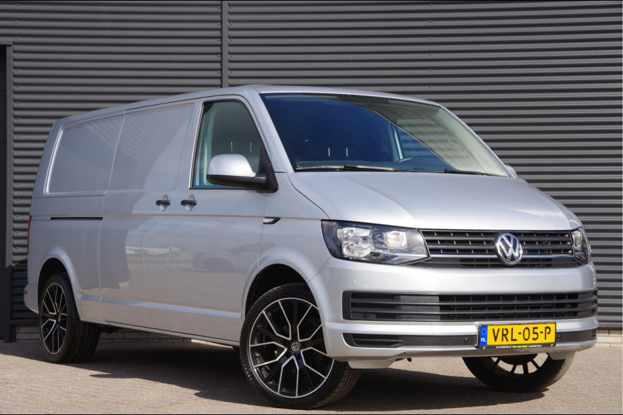 Volkswagen Transporter 2.0 TDI L2 150PK, AIRCO, CRUISE, NAVI, PARKEERSENSOREN, STOELVERWARMING DUBBELE CABINE LEVERBAAR