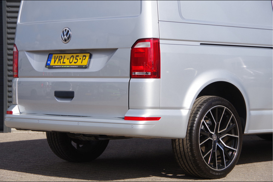 Volkswagen Transporter 2.0 TDI L2 150PK, AIRCO, CRUISE, NAVI, PARKEERSENSOREN, STOELVERWARMING DUBBELE CABINE LEVERBAAR