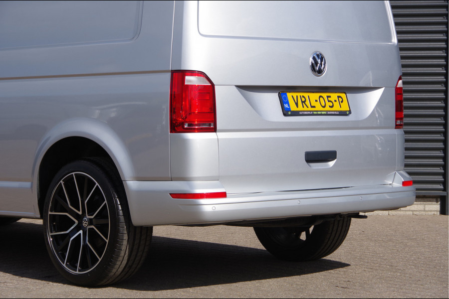 Volkswagen Transporter 2.0 TDI L2 150PK, AIRCO, CRUISE, NAVI, PARKEERSENSOREN, STOELVERWARMING DUBBELE CABINE LEVERBAAR