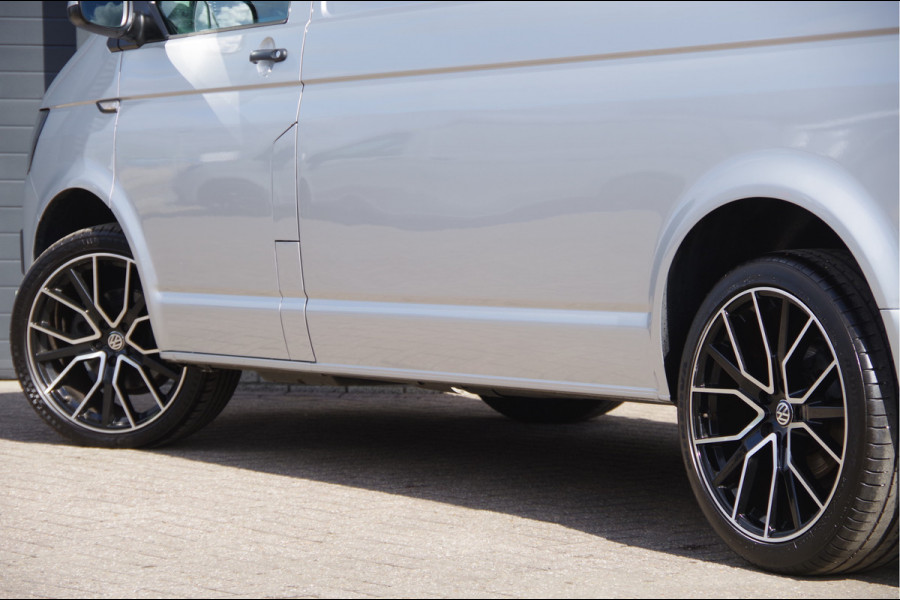 Volkswagen Transporter 2.0 TDI L2 150PK, AIRCO, CRUISE, NAVI, PARKEERSENSOREN, STOELVERWARMING DUBBELE CABINE LEVERBAAR