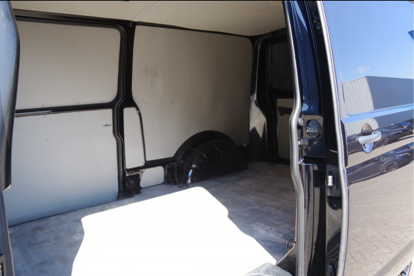 Volkswagen Transporter 2.0 TDI 150PK, L2, 2X SCHUIFDEUR, ADAPT. CRUISE, APPLE CARPLAY, SCHUIFDEUR LINKS, STOELVERWARMING, PARKEERSENSOREN,