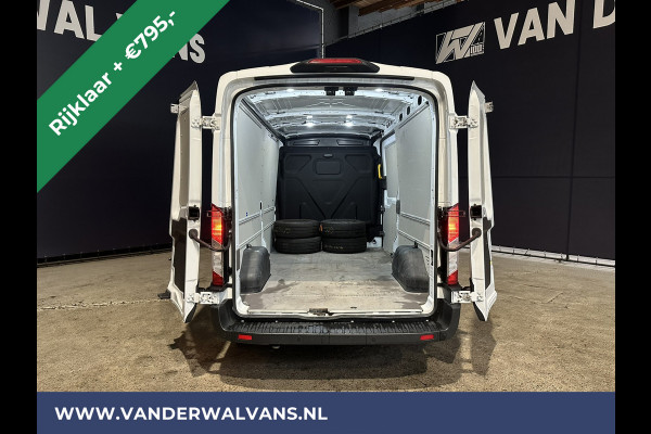 Ford Transit 2.0TDCI 131pk L3H2 Euro6 RIJKLAAR Airco | Camera | Navigatie | Apple Carplay | Android Auto Cruisecontrol, Elektrisch verstelbare bestuurdersstoel, Stoelverwarming, Verwarmde voorruit, Parkeersensoren, Bijrijdersbank, 2500kg trekvermogen