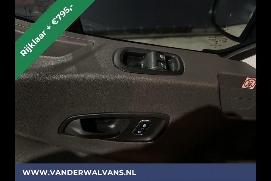 Ford Transit 2.0TDCI 131pk L3H2 Euro6 RIJKLAAR Airco | Camera | Navigatie | Apple Carplay | Android Auto Cruisecontrol, Elektrisch verstelbare bestuurdersstoel, Stoelverwarming, Verwarmde voorruit, Parkeersensoren, Bijrijdersbank, 2500kg trekvermogen