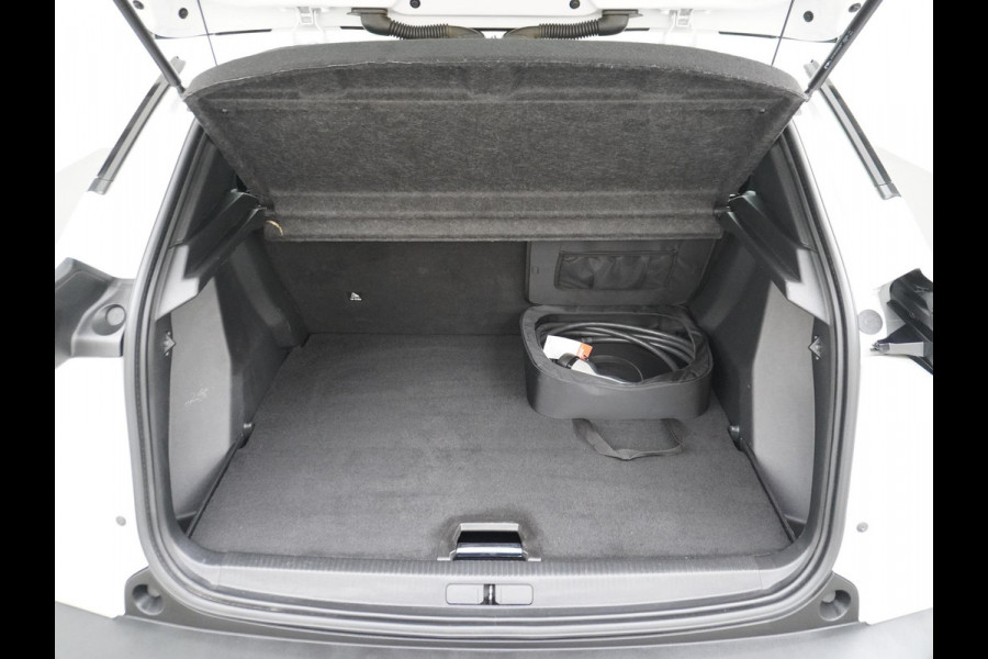 Peugeot e-2008 EV Allure 50 kWh ADAP. CRUISE | NAVI | RIJKLAARPRIJS INCL. 12 MND. BOVAGGARANTIE
