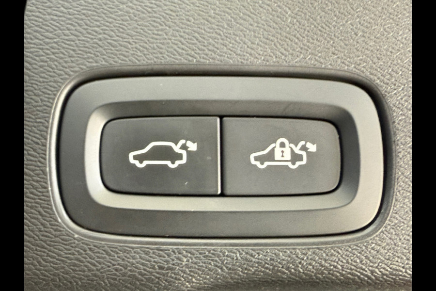 Volvo XC60 2.0 T6 Ultimate Dark R-Design Plug-in Hybrid Recharge | Facelift | 21 Inch | Pano | Leder