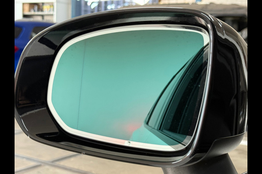 Volvo XC60 2.0 T6 Ultimate Dark R-Design Plug-in Hybrid Recharge | Facelift | 21 Inch | Pano | Leder