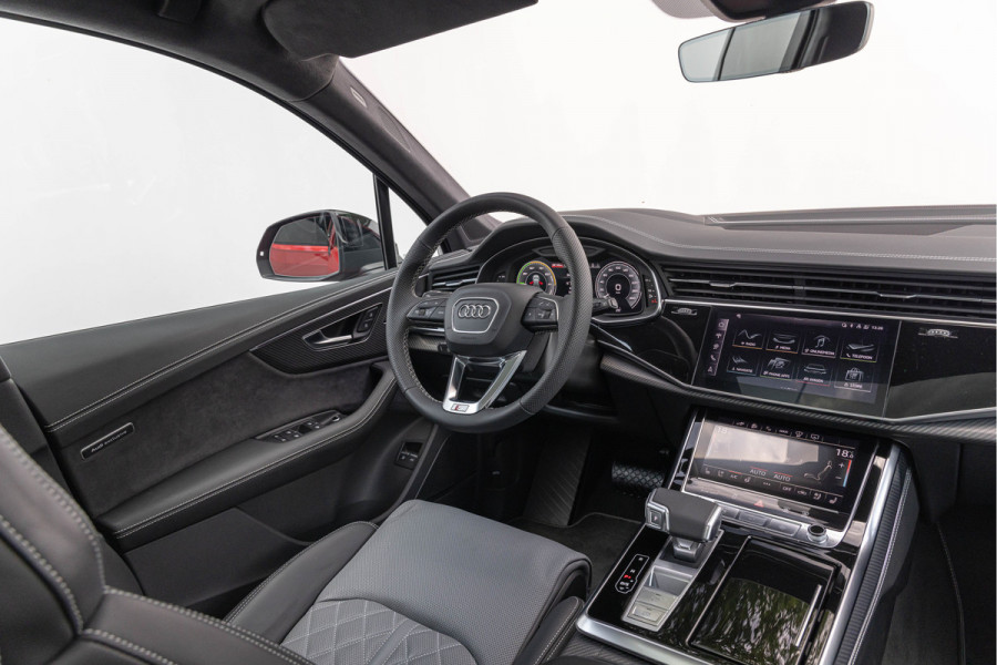 Audi Q7 60 TFSI-e 490pk Quattro Competition Pano S-stoelen Onderstel Advanced Nachtzicht Massage B&O