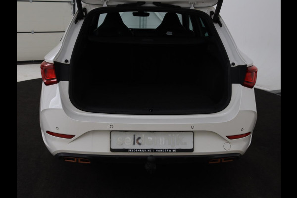 CUPRA Leon 1.4 e-Hybrid VZ Business | Camera | Stoel & Stuurverwarming | Adaptive cruise | Carplay | Elektrische achterklep | Trekhaak